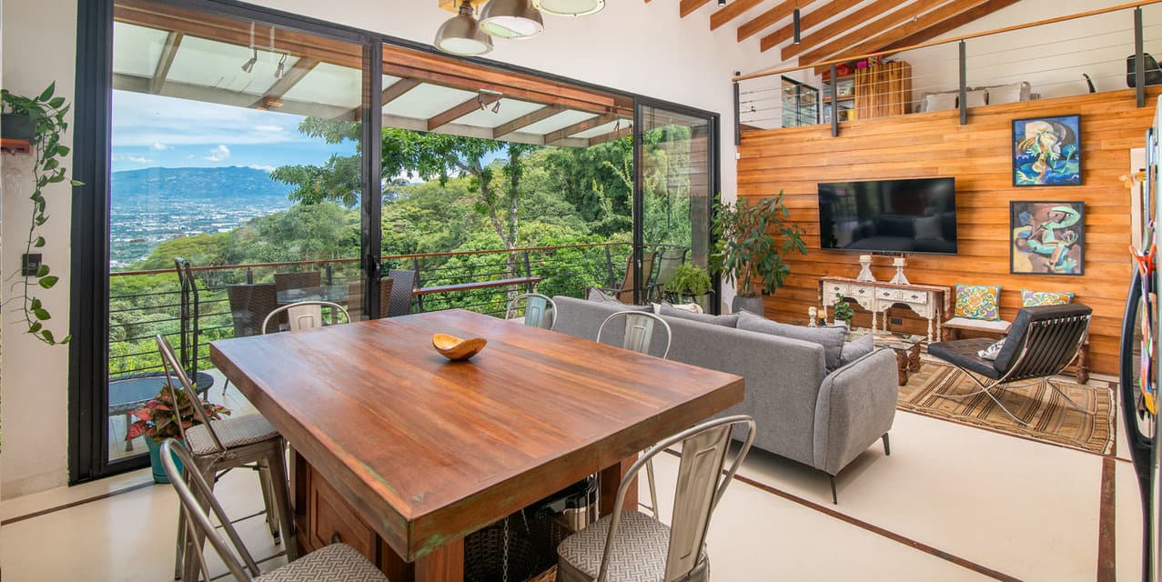 Esmerald Hills Compound in Piedades — photo