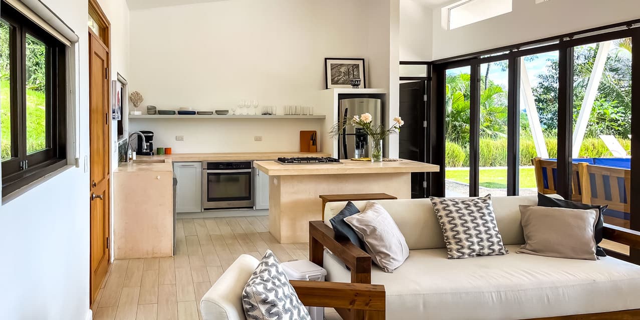 Private Villa with Guest House and Ocean Views — photo