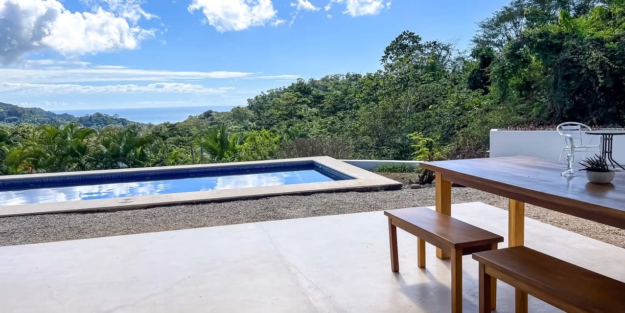 Private Villa with Guest House and Ocean Views — photo