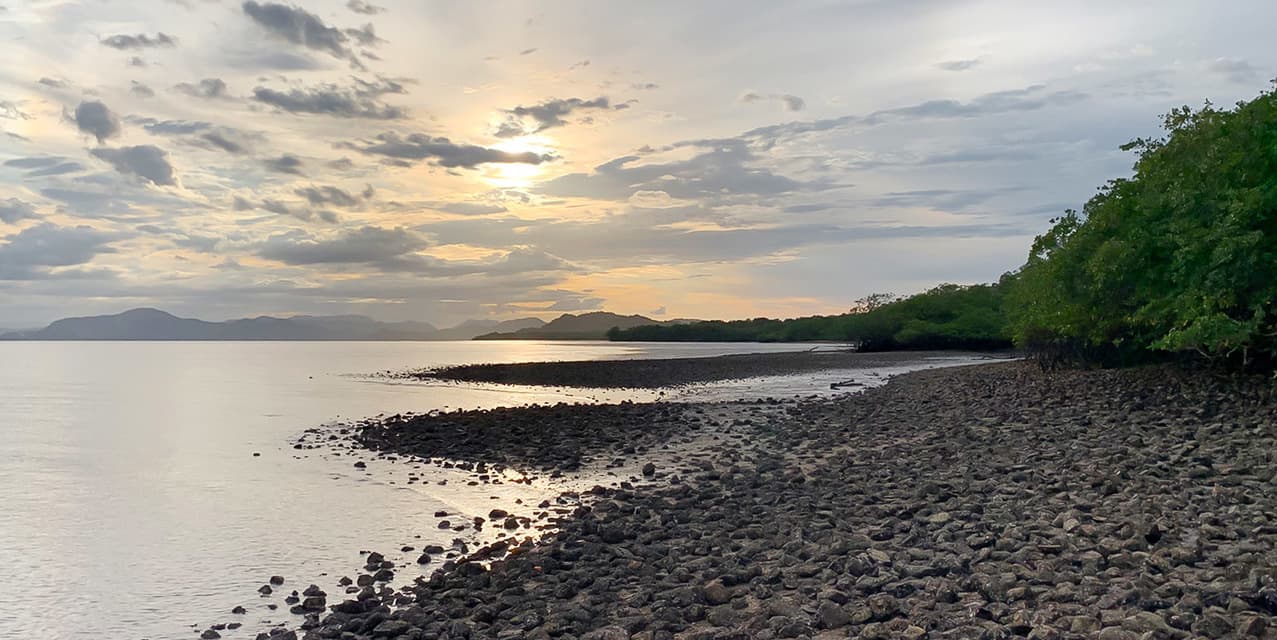 Punta Piedra Island in Abangares, Guanacaste — photo