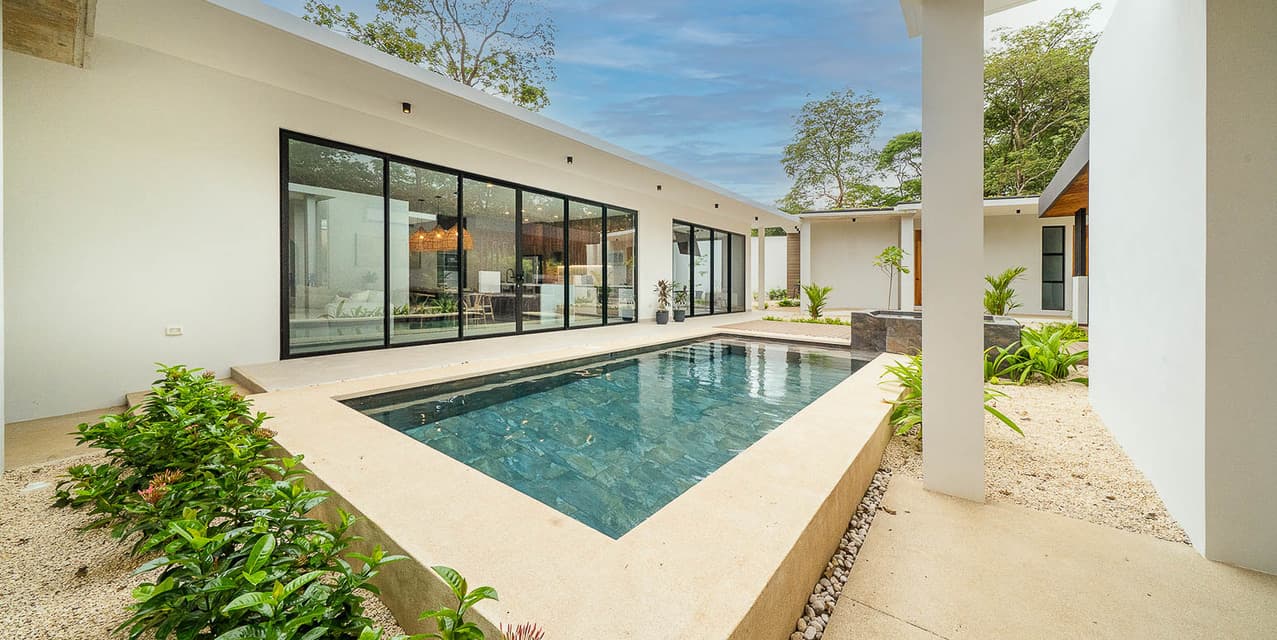 Luxury Home in a Serene Beach and Forest Community — photo
