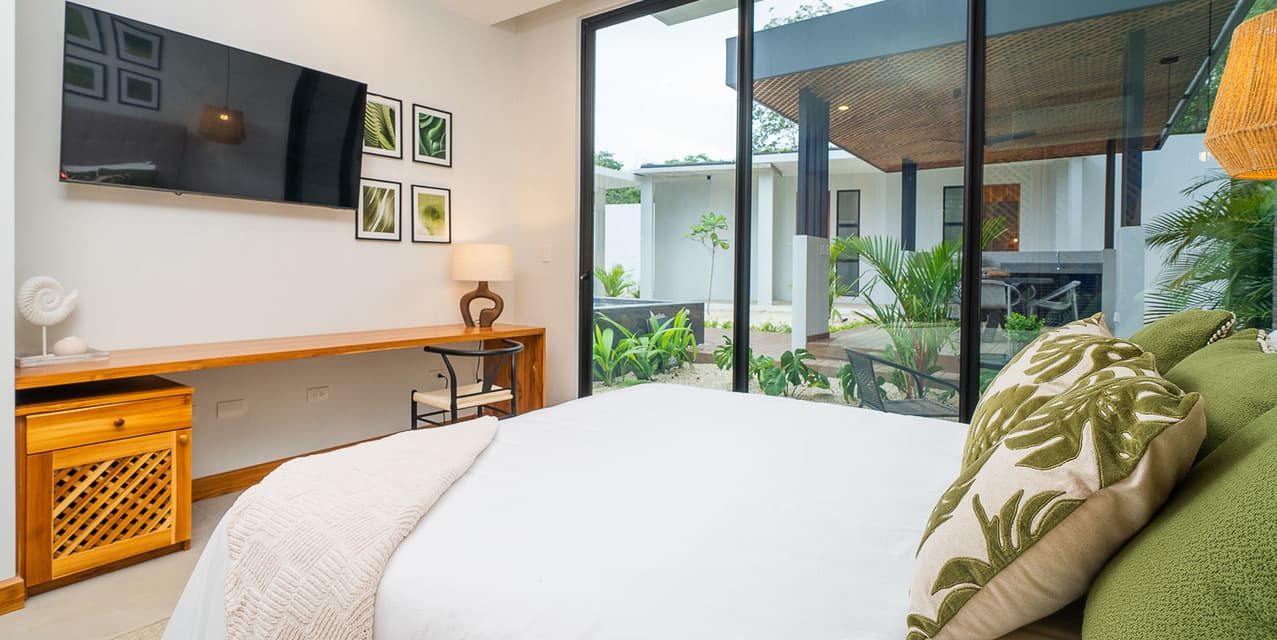 Luxury Home in a Serene Beach and Forest Community — photo