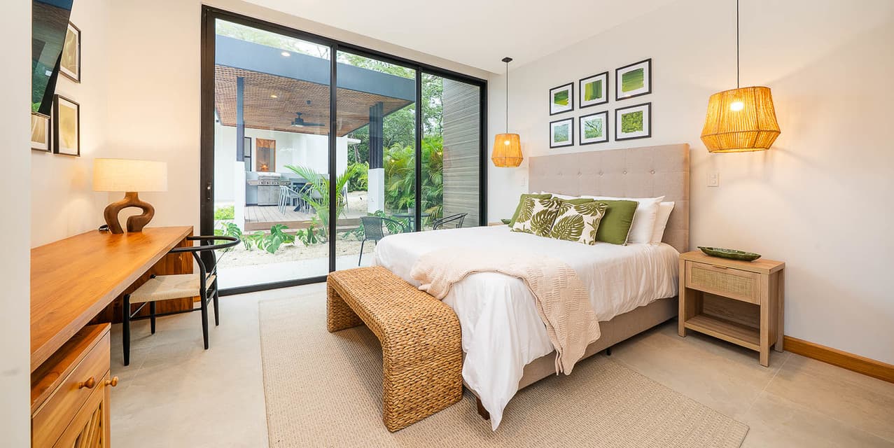 Luxury Home in a Serene Beach and Forest Community — photo