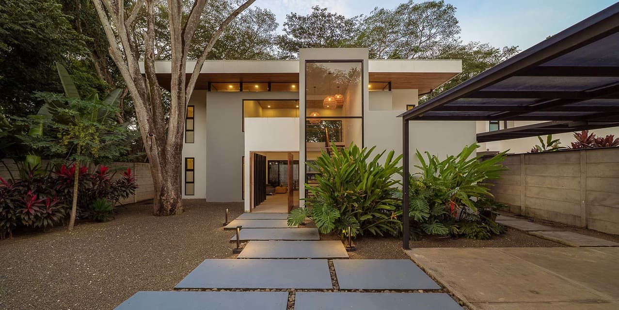 Amberjack Modern Home, Elegance & Income Opportunity in Playa Potrero — photo