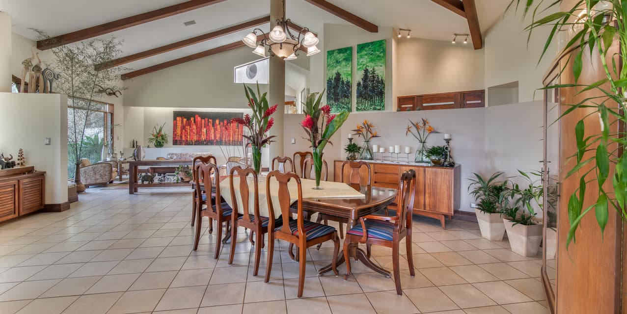 The Mountain House with Spectacular Views in San Antonio — photo