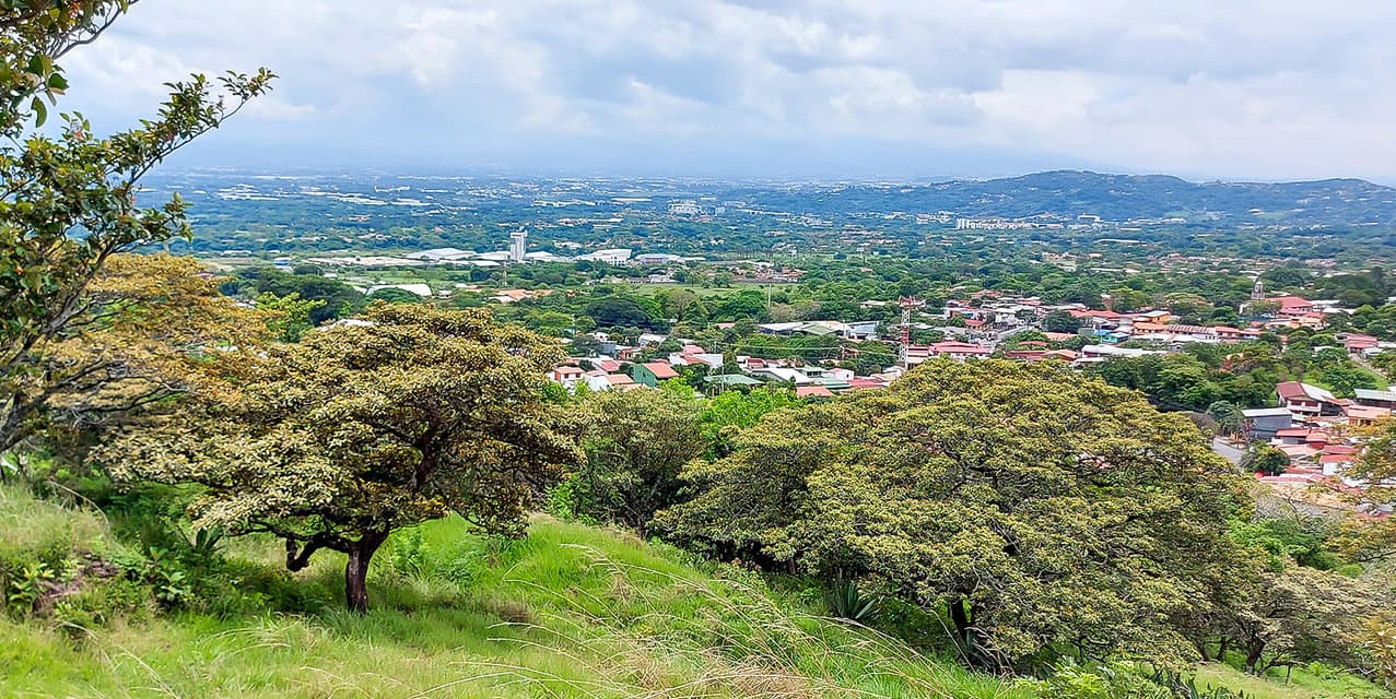 Gran Finca Piedades in Santa Ana — photo