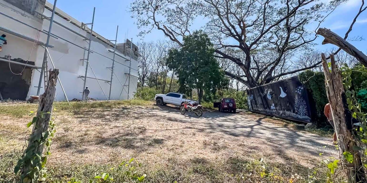Prime Commercial Lot in Playa Carmen, Santa Teresa — photo