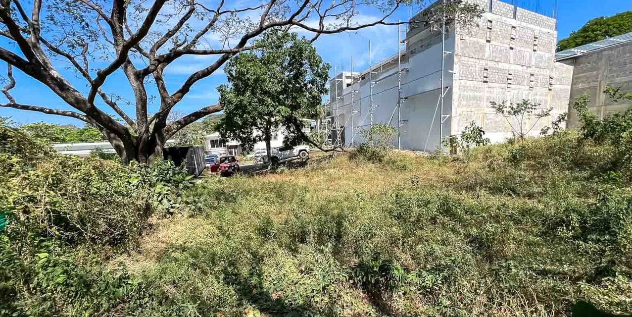 Prime Commercial Lot in Playa Carmen, Santa Teresa — photo