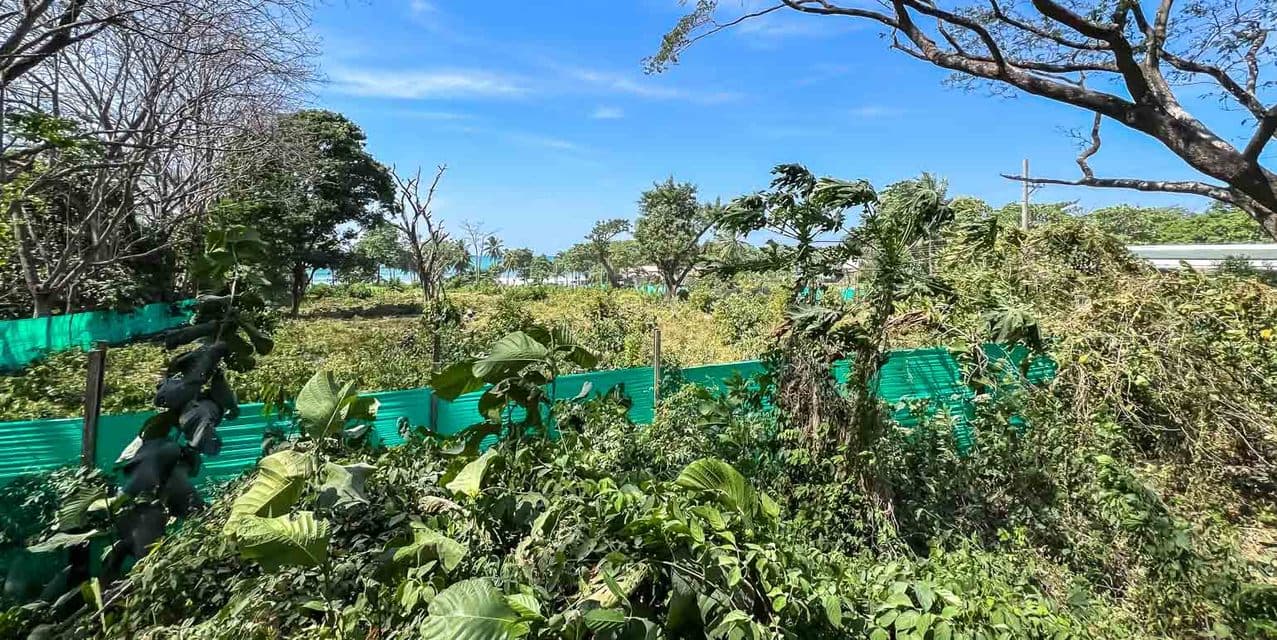Prime Commercial Lot in Playa Carmen, Santa Teresa — photo