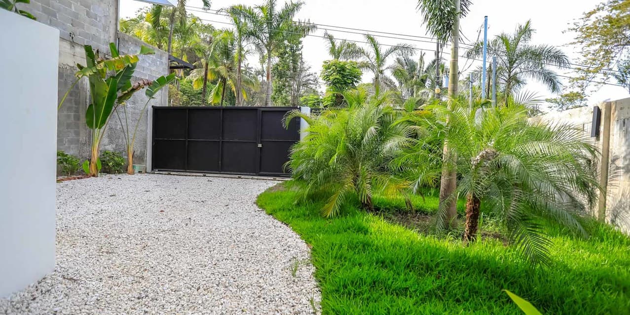 Brand New Contemporary Home Short Walk from the Beach in Malpaís — photo