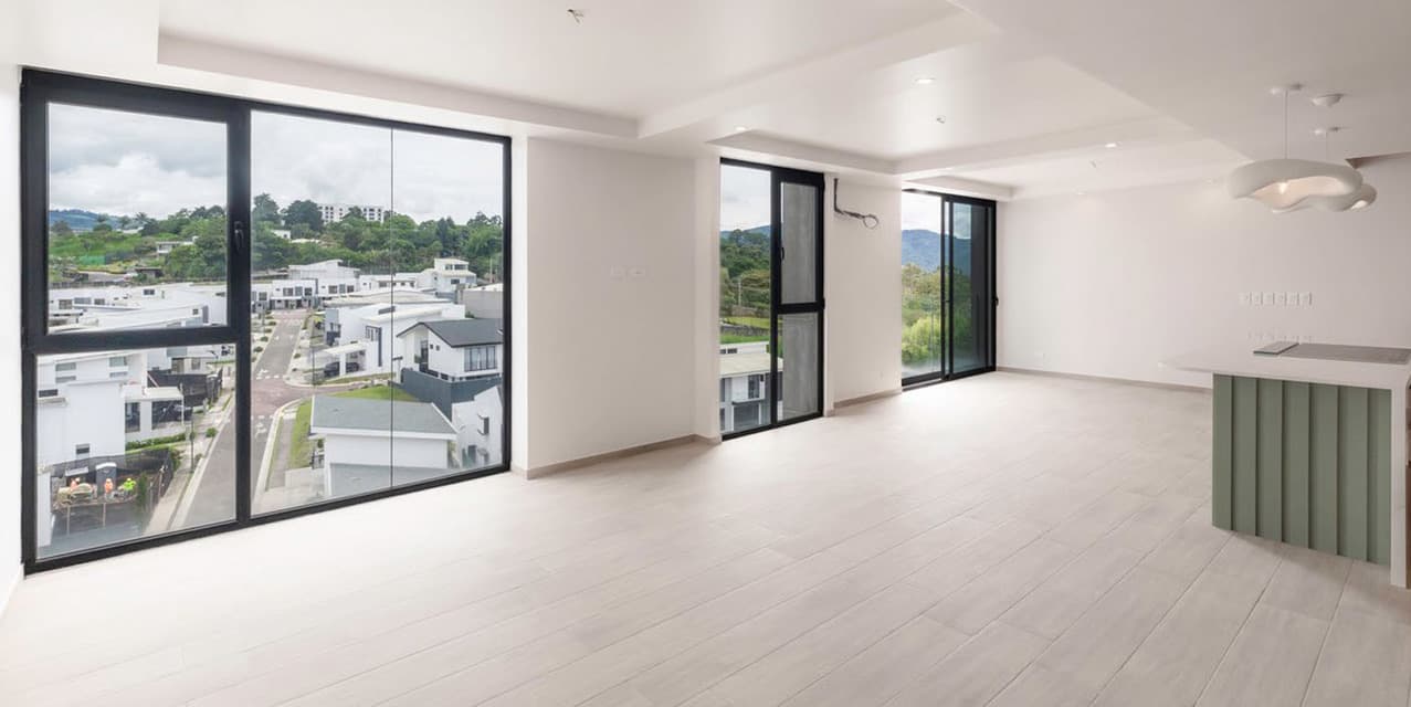 Stunning Penthouse at Golfside — photo