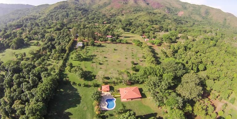 Finca de Frutas Tropicales con Potencial de Desarrollo en San Pablo de Turrubare