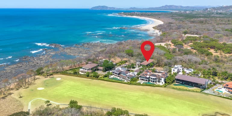 Villa Nya: Redefiniendo el Lujo Tropical