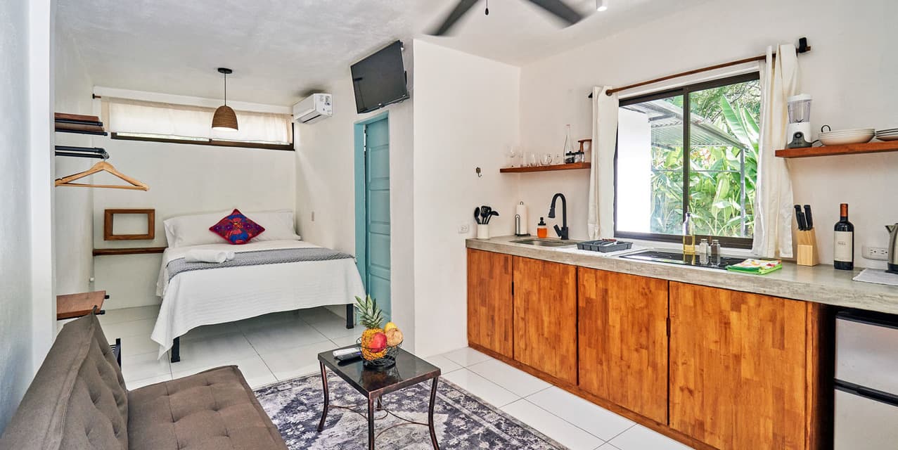 Triplex Property with Three Apartments in Santa Teresa — photo