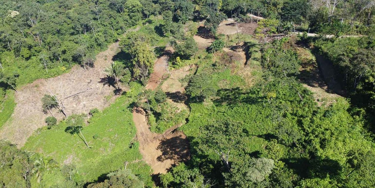 Terreno con Vista al Mar para Desarrollo en Santiago Cerca de Santa Teresa — photo