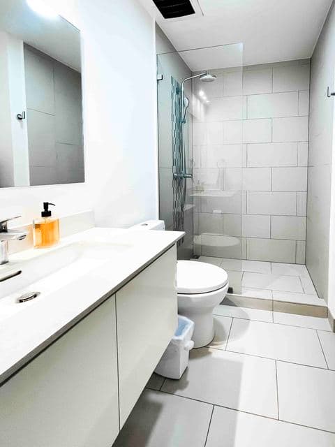 Escazú Village Apartment with Great View to the Pool — photo