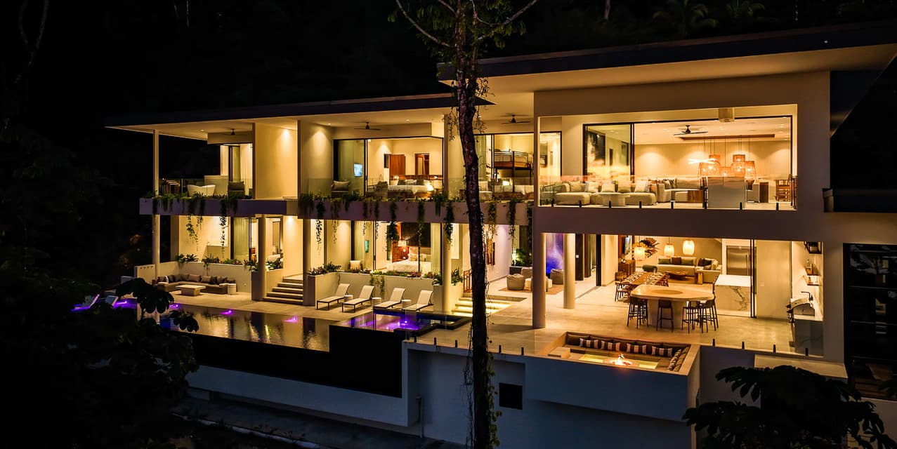 The Blu Crown Residence in Dominical — photo
