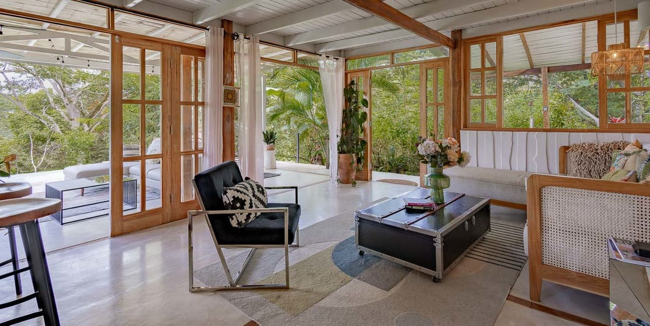 Gorgeous Family Home Surrounded by Nature — photo