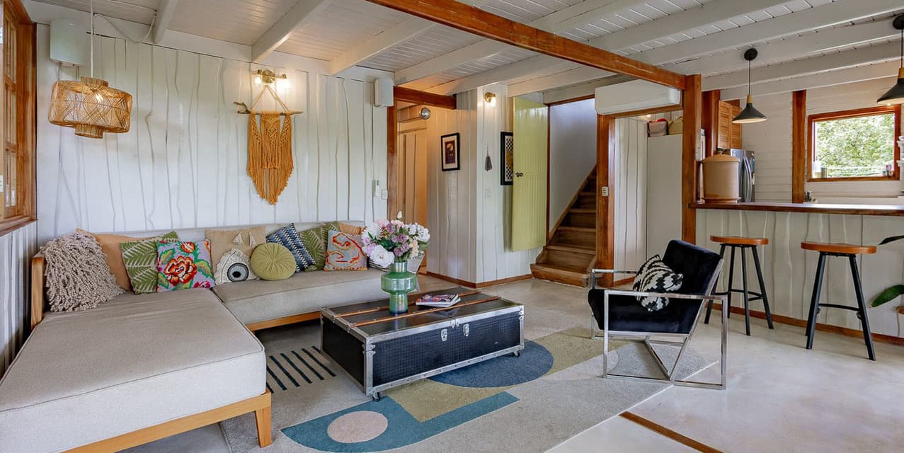 Gorgeous Family Home Surrounded by Nature — photo