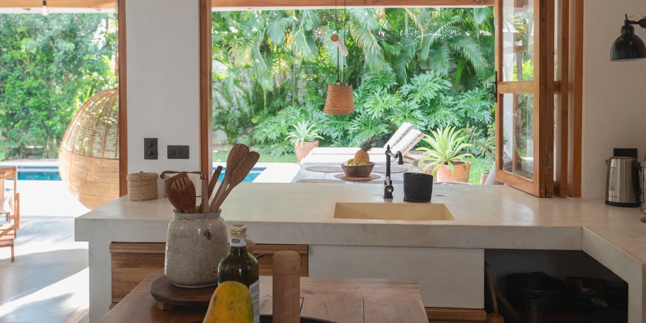 North Santa Teresa Contemporary Surfside Home — photo