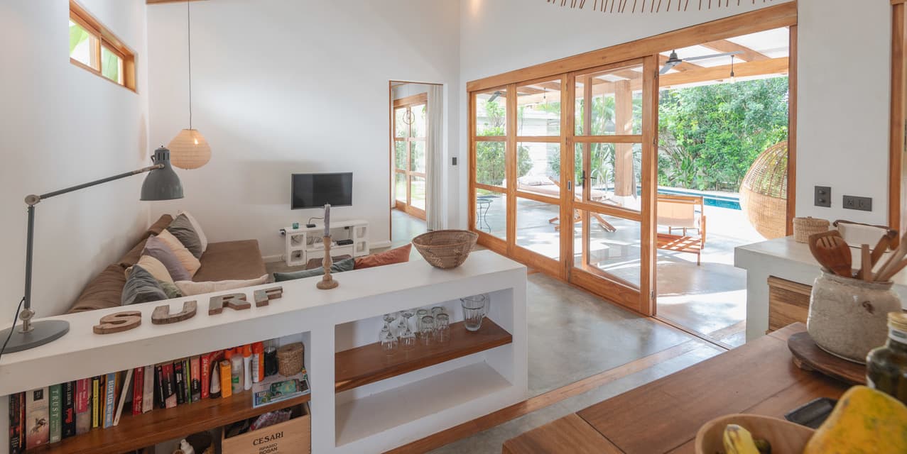 North Santa Teresa Contemporary Surfside Home — photo