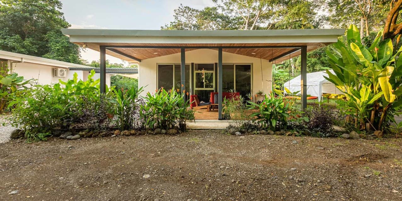 Malpaís Coastal Multi Home Property with Ocean Views — photo