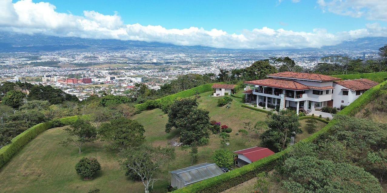Jardines del Monasterio en Escazú — photo
