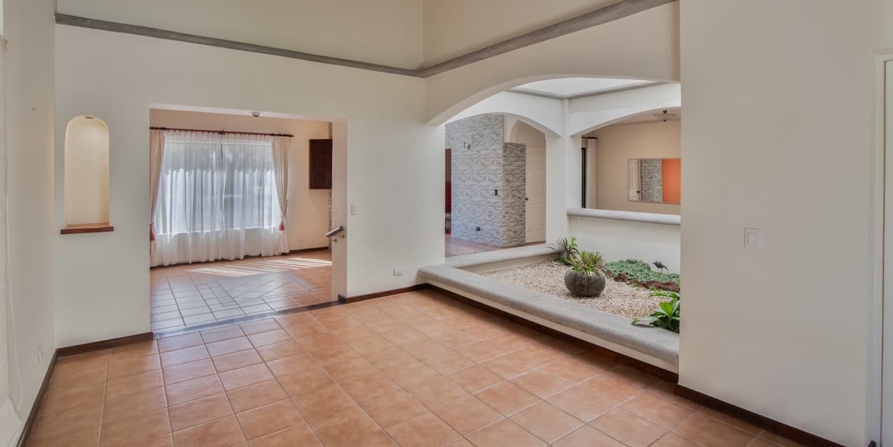Dreamy Single Level Home — photo