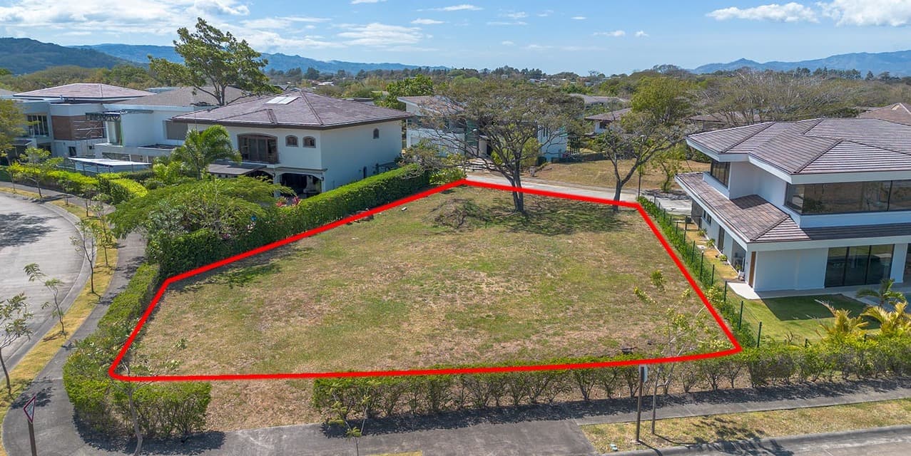 Parkview lot @ Hacienda Espinal — photo