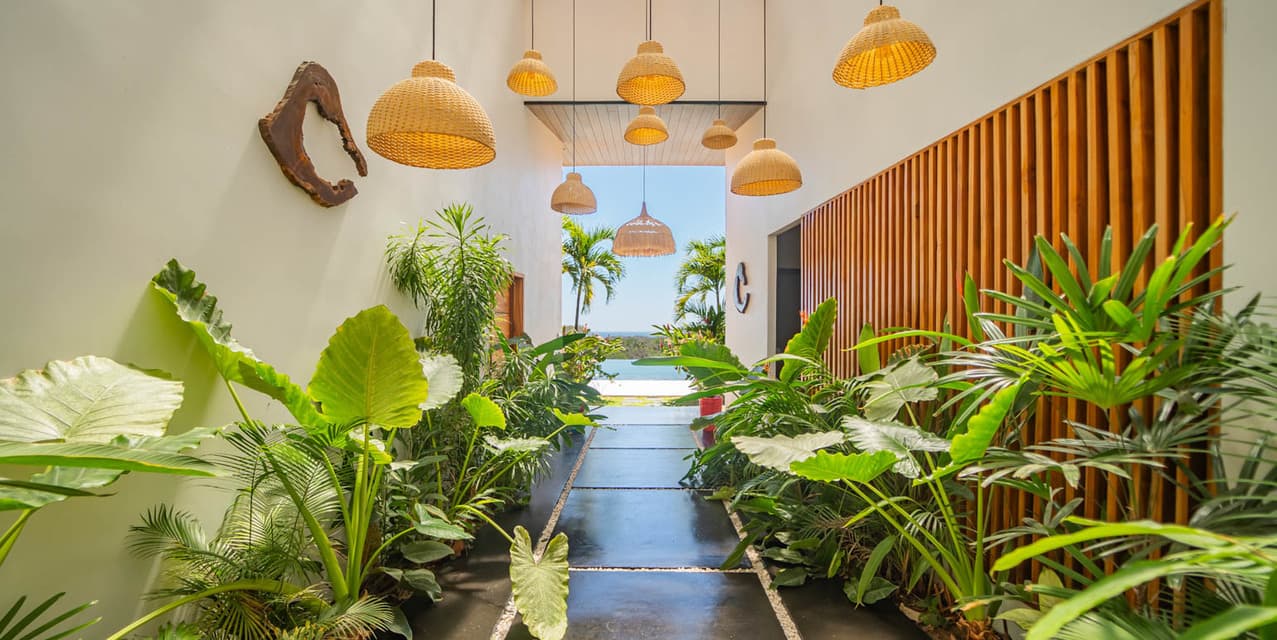 Shoot for the Moon: An Architectural Icon in Guanacaste — photo