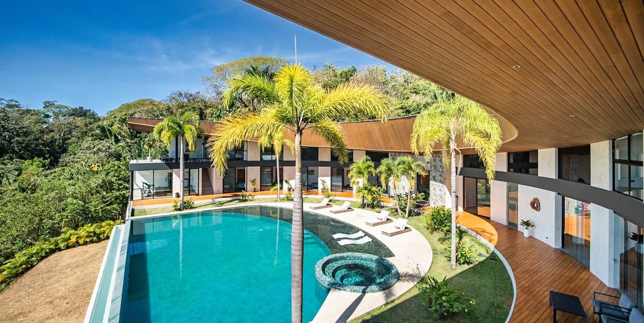 Shoot for the Moon: An Architectural Icon in Guanacaste — photo