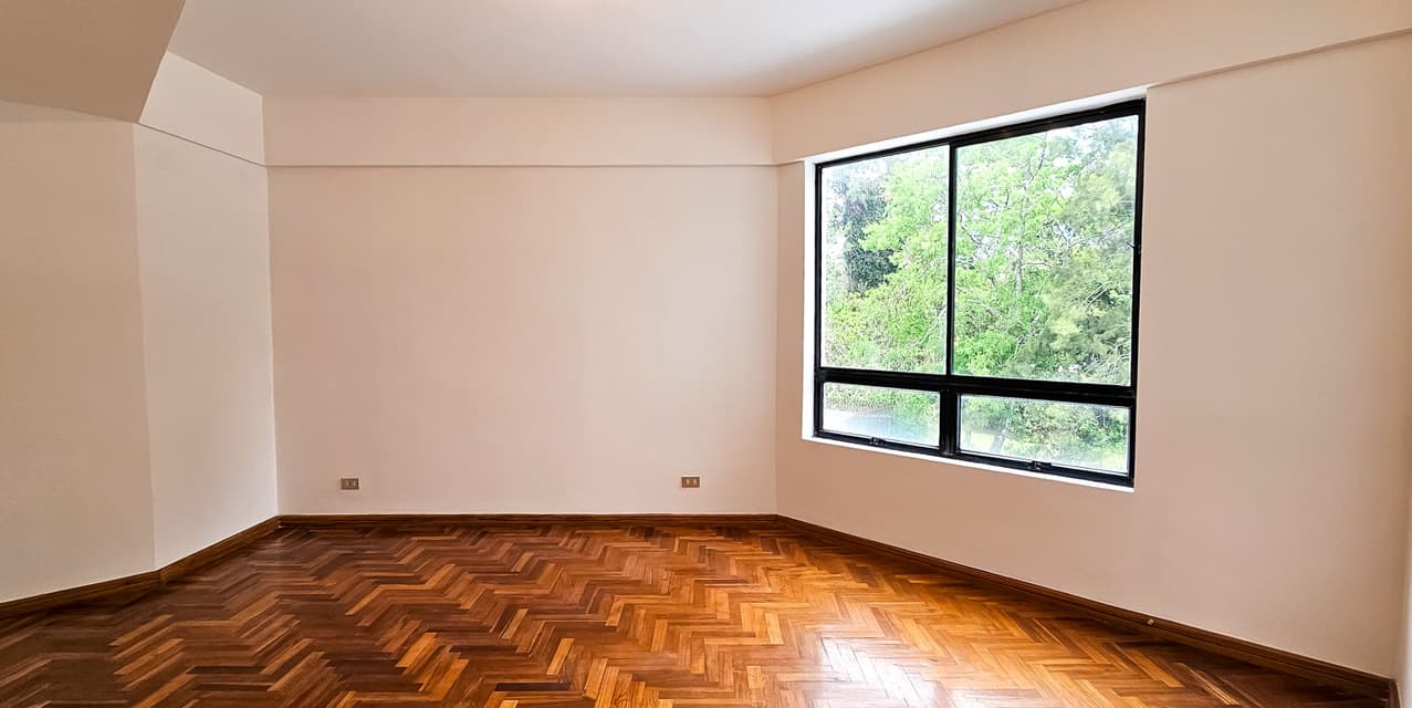 Apartamento para Remodelar con Vista al Golf en Escazú — photo