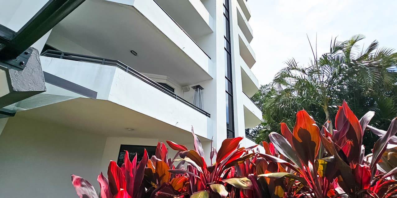 Apartamento para Remodelar con Vista al Golf en Escazú — photo