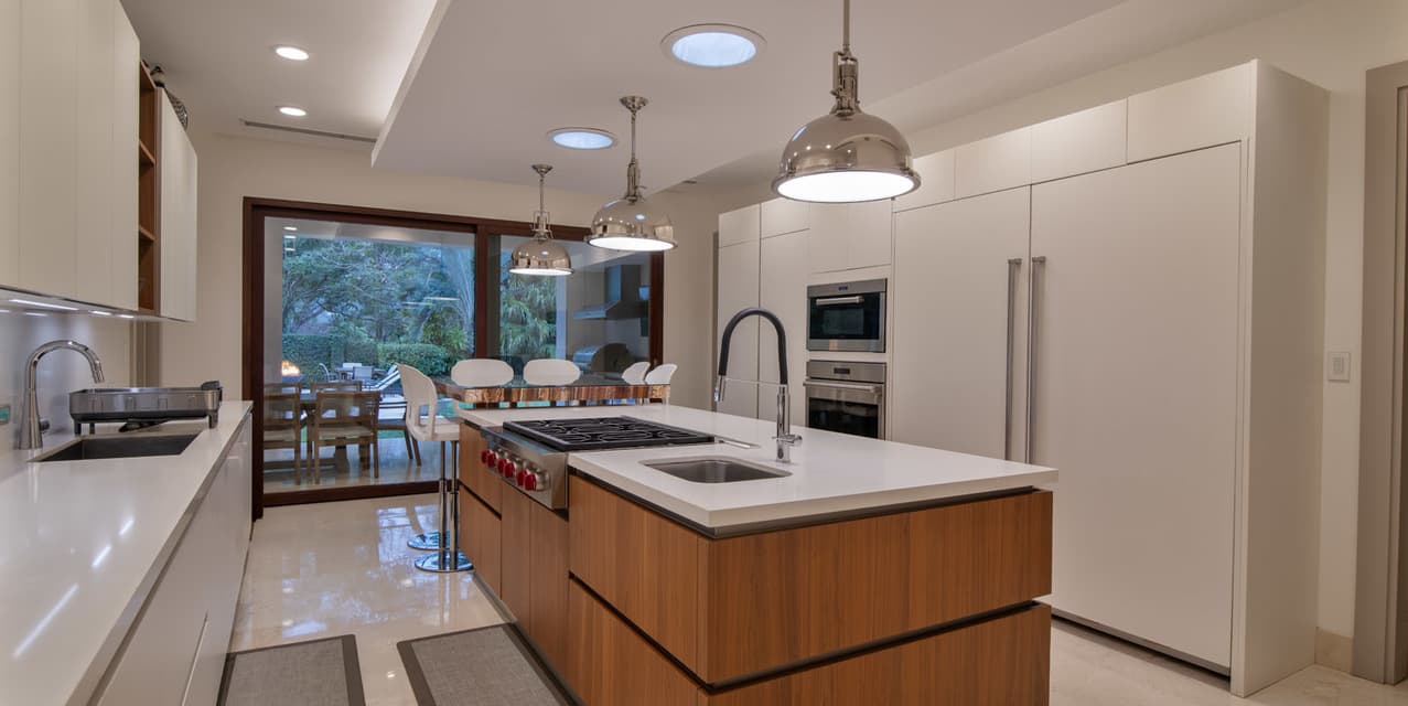 Into the Green Santa Ana Home — photo