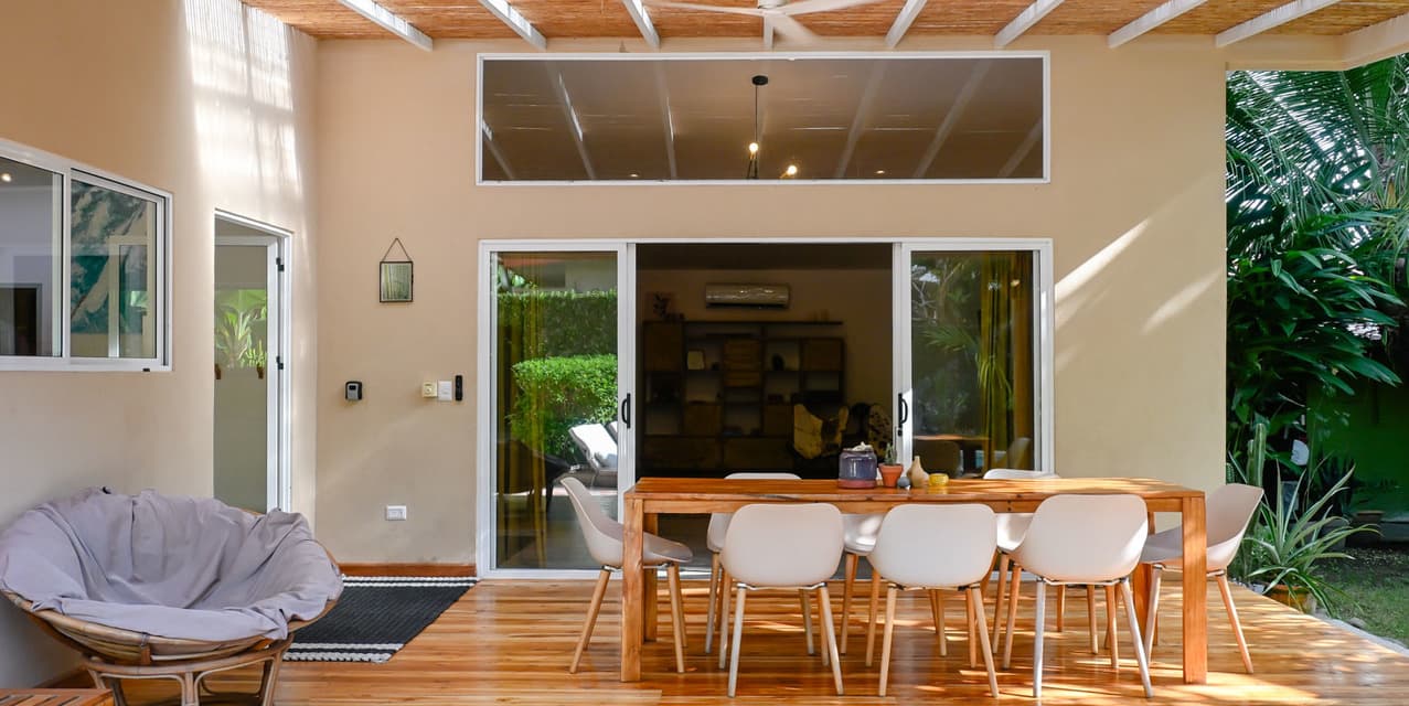 Prime Dual-Home Property in the Heart of Santa Teresa — photo