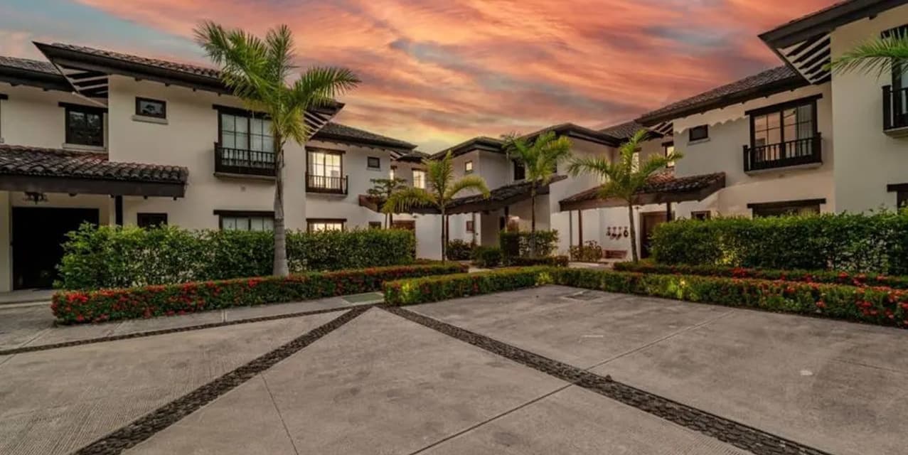 Stunning Modern Condo with Ocean View in Hacienda Pinilla — photo