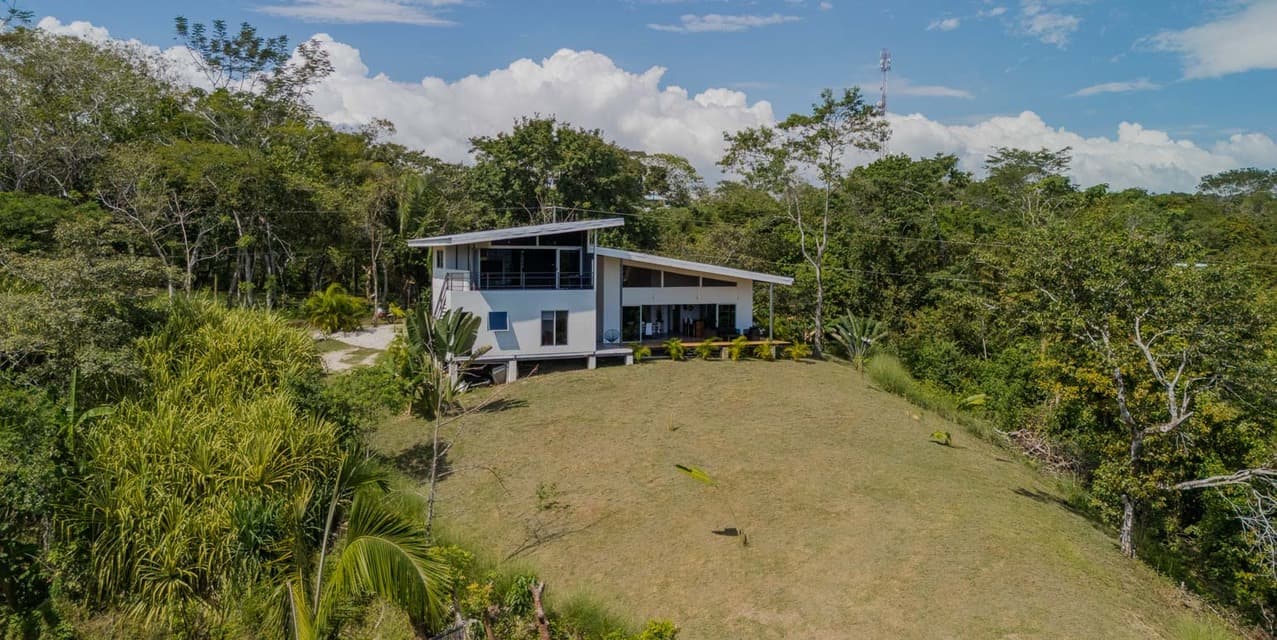 Elevated Oceanview Living in Montezuma’s Lush Hillside — photo