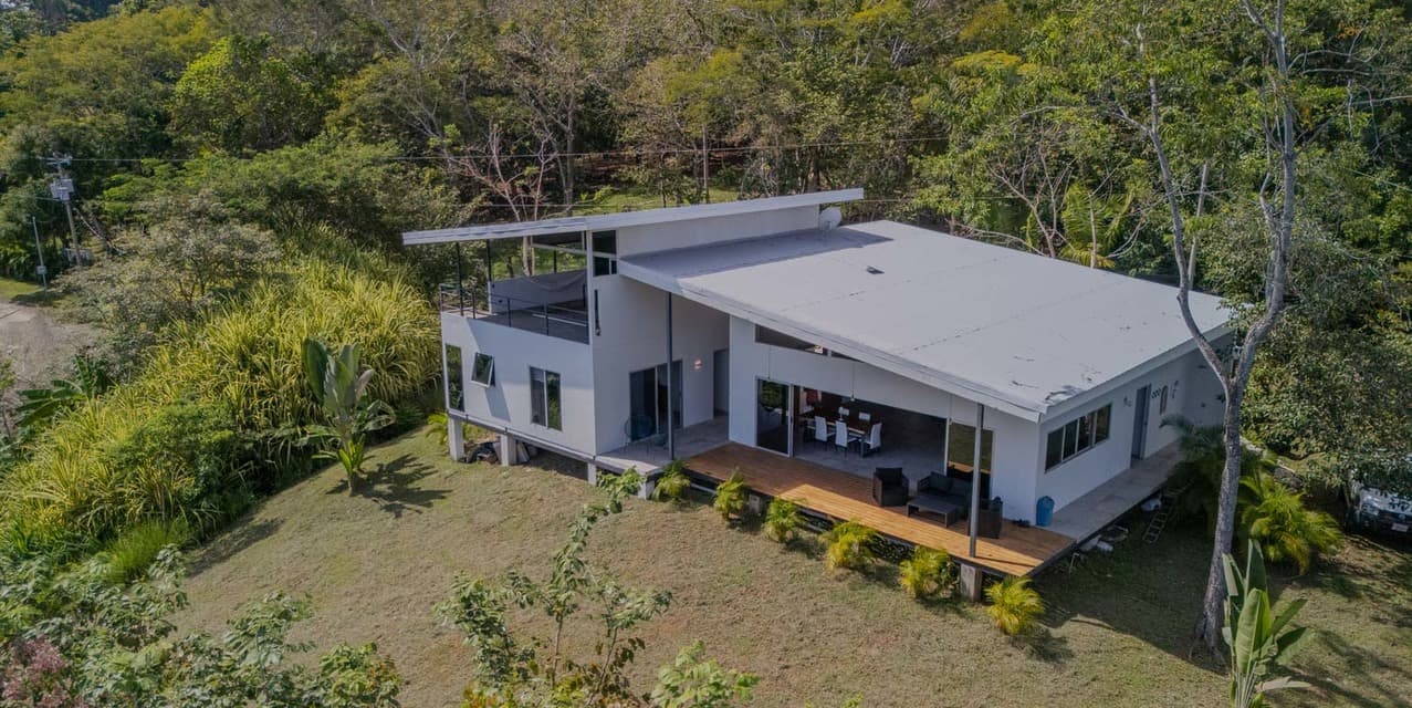 Elevated Oceanview Living in Montezuma’s Lush Hillside — photo