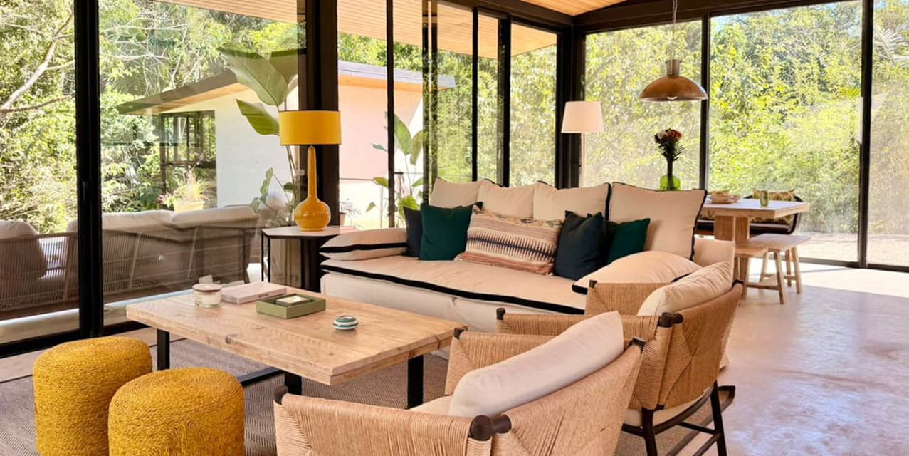 Modern Tropical Retreat in Santa Teresa — photo