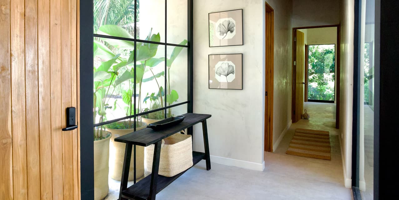 Modern Tropical Retreat in Santa Teresa — photo