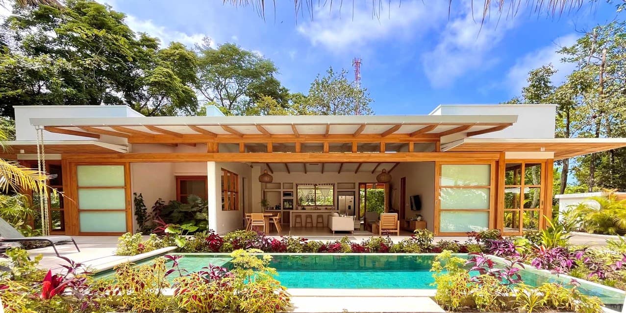 Distinctive Modern Home in Playa Carmen — photo