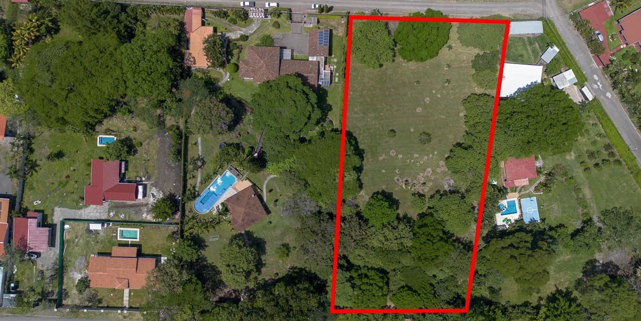 Beautiful Lot in Linda Vista at Turrucares — photo