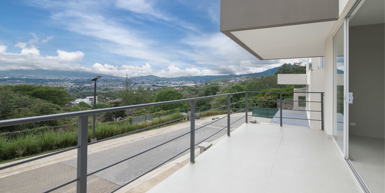 Alto Lomas Brand-New Residence at Guachipelin — photo