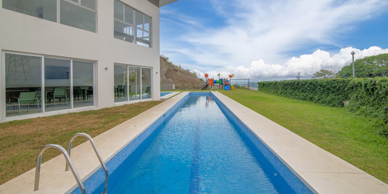 Alto Lomas Brand-New Residence at Guachipelin — photo