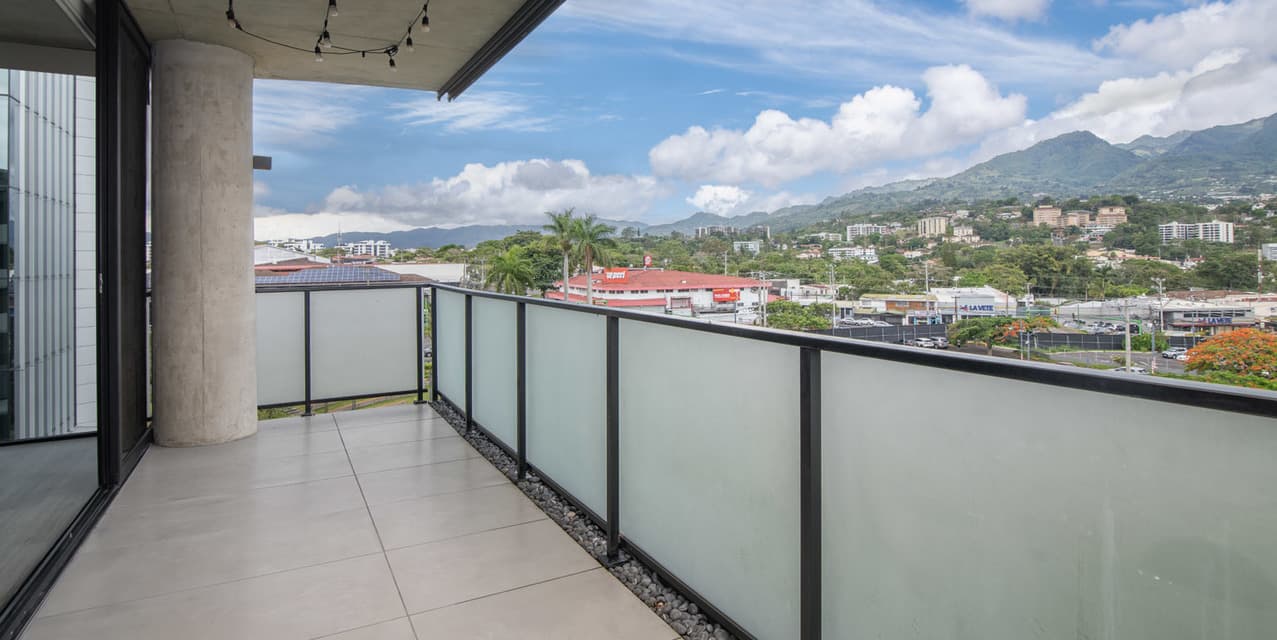 Corner Apartment with Panoramic Views for Rent at Escazú Village — photo
