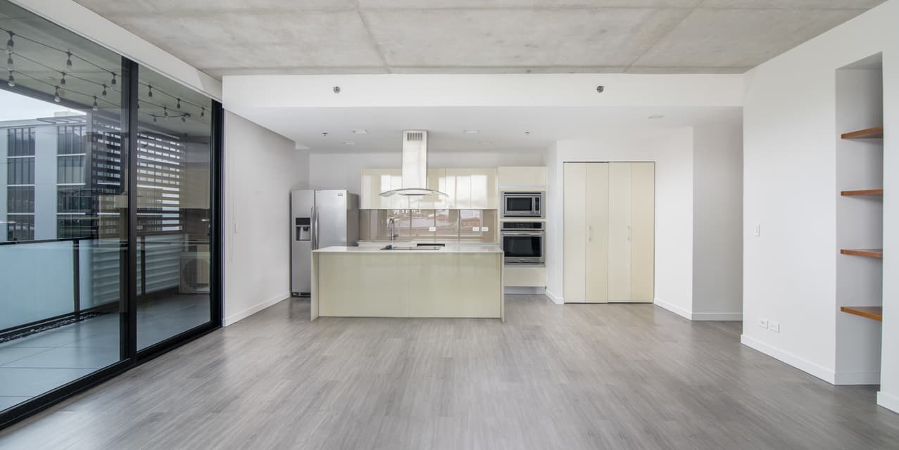 Corner Apartment with Panoramic Views for Rent at Escazú Village — photo