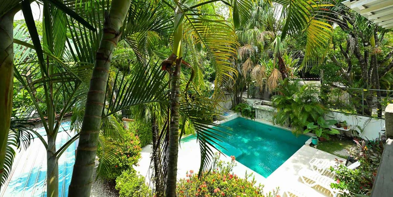 7-Unit Boutique Hotel with Pool and Commercial Growth Potential — photo