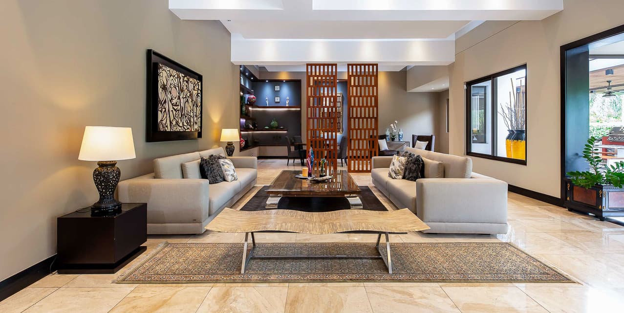 La Hacienda Cosmopolitan Single Level Home — photo