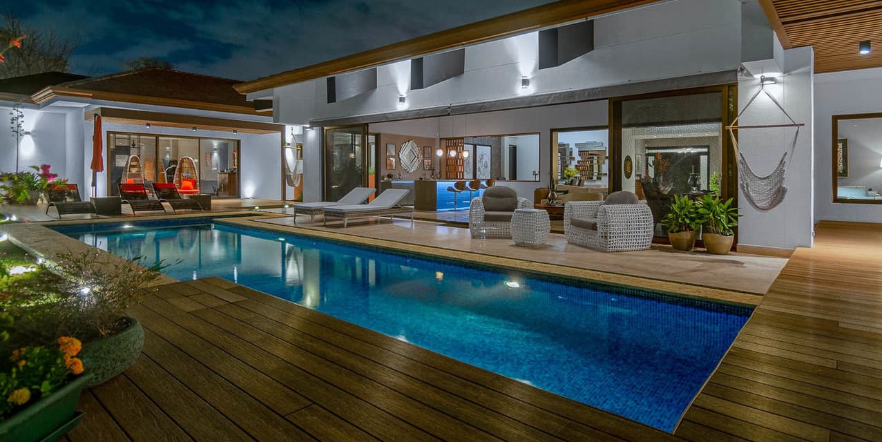 La Hacienda Cosmopolitan Single Level Home — photo
