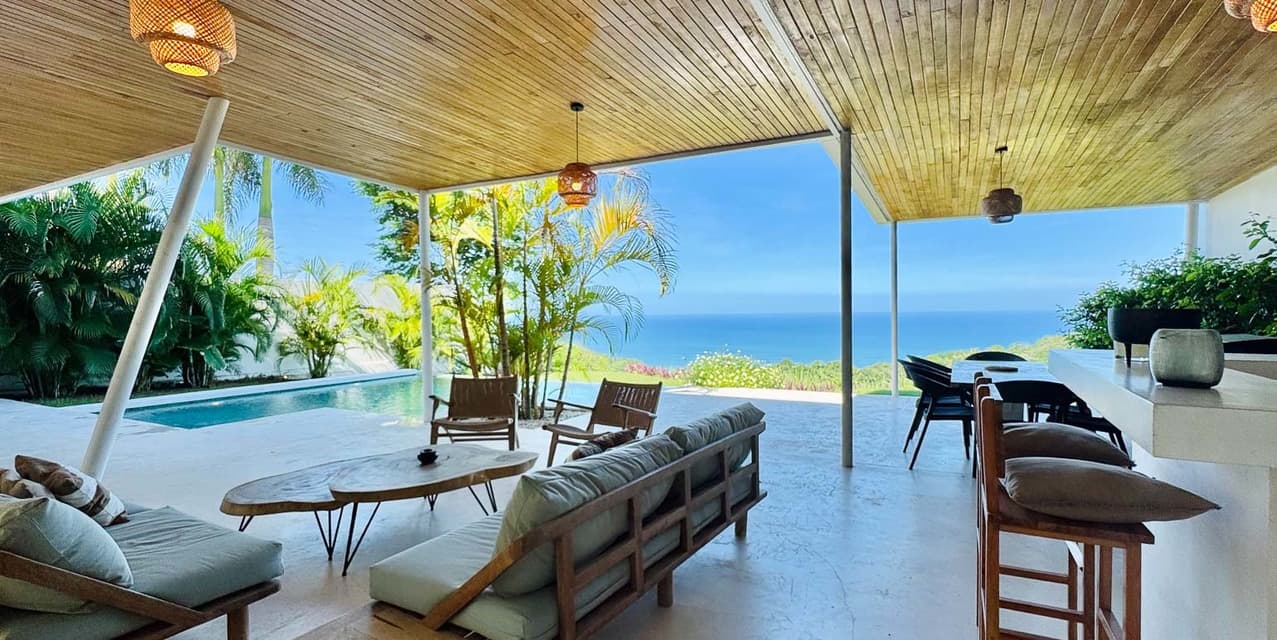 Ocean View Investment Villas in Santa Teresa — photo
